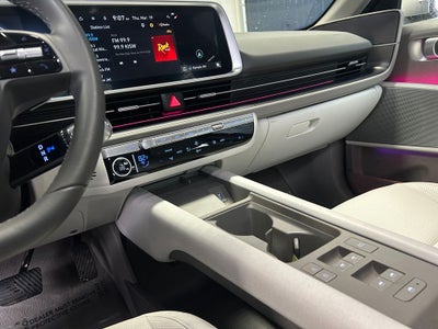 2024 Hyundai IONIQ 6 SEL