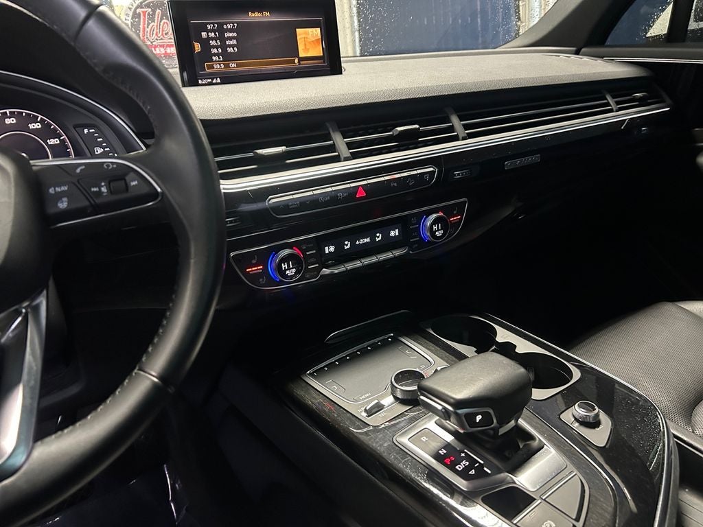 2017 Audi Q7 3.0T Premium Plus quattro