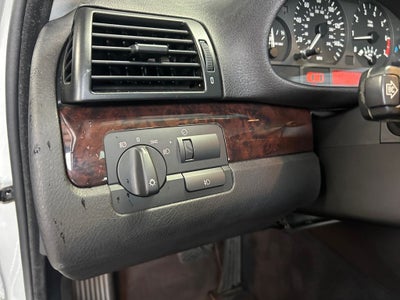 2003 BMW 3 Series 325i