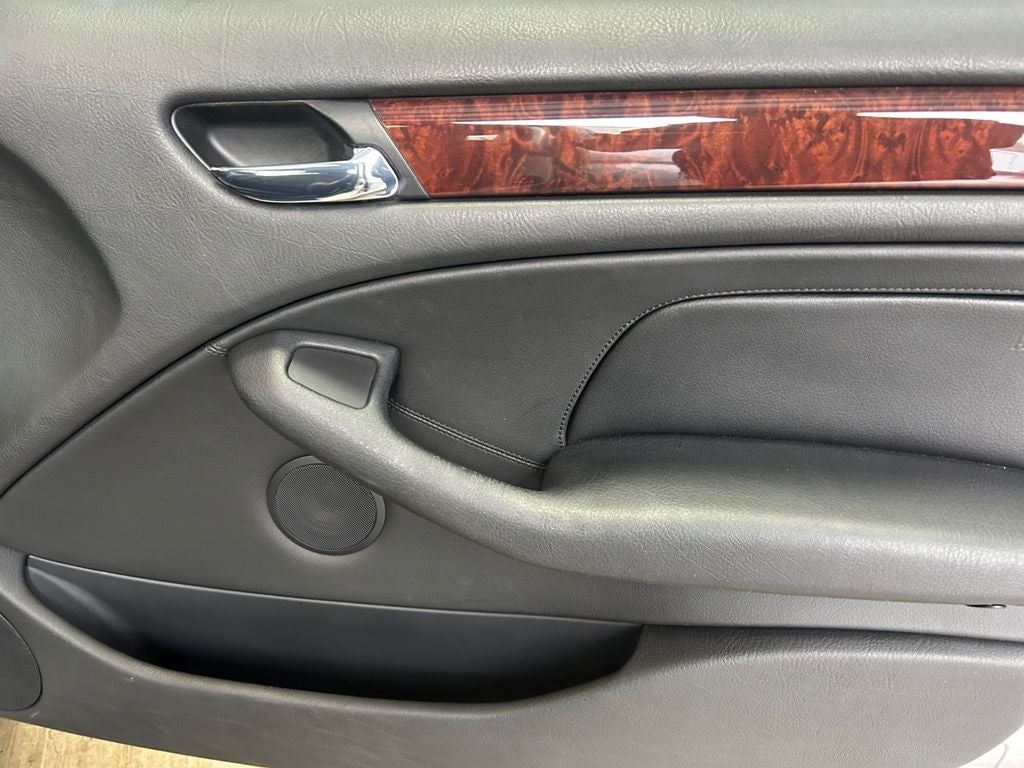 2003 BMW 3 Series 325i