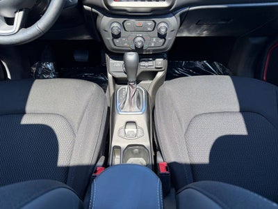2023 Jeep Renegade Latitude RED Edition