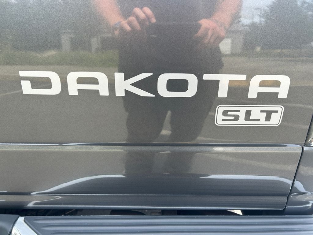 2004 Dodge Dakota SLT 131 WB
