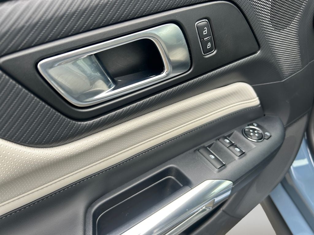 2025 Ford Mustang EcoBoost Premium