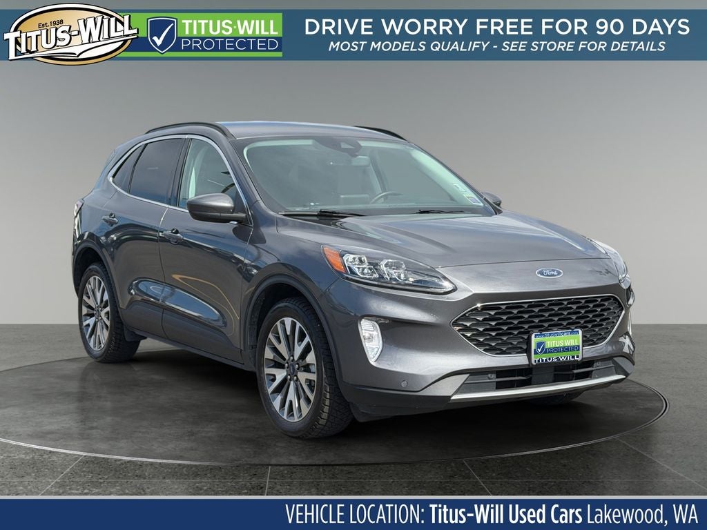2022 Ford Escape Hybrid Titanium