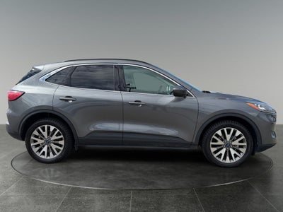 2022 Ford Escape Hybrid Titanium