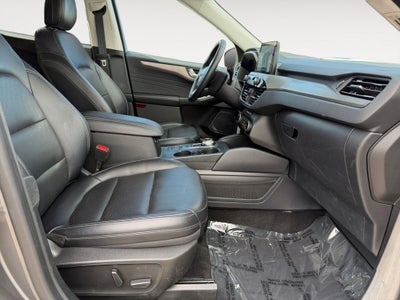 2022 Ford Escape Hybrid Titanium