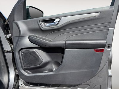 2022 Ford Escape Hybrid Titanium