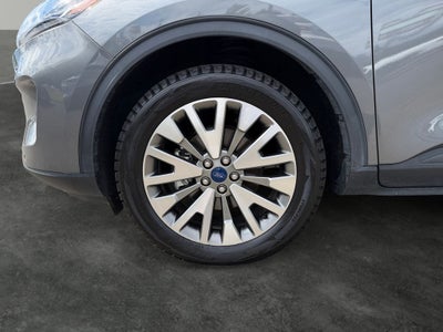 2022 Ford Escape Hybrid Titanium