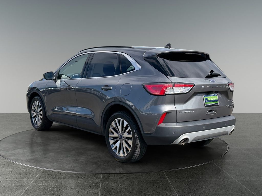 2022 Ford Escape Hybrid Titanium