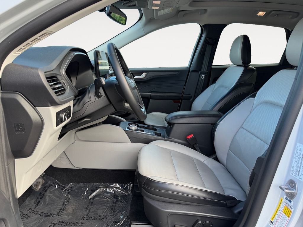 2025 Ford Escape Platinum