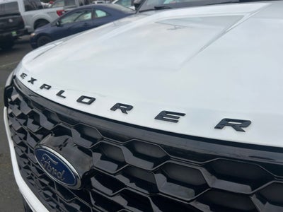 2025 Ford Explorer ST-Line
