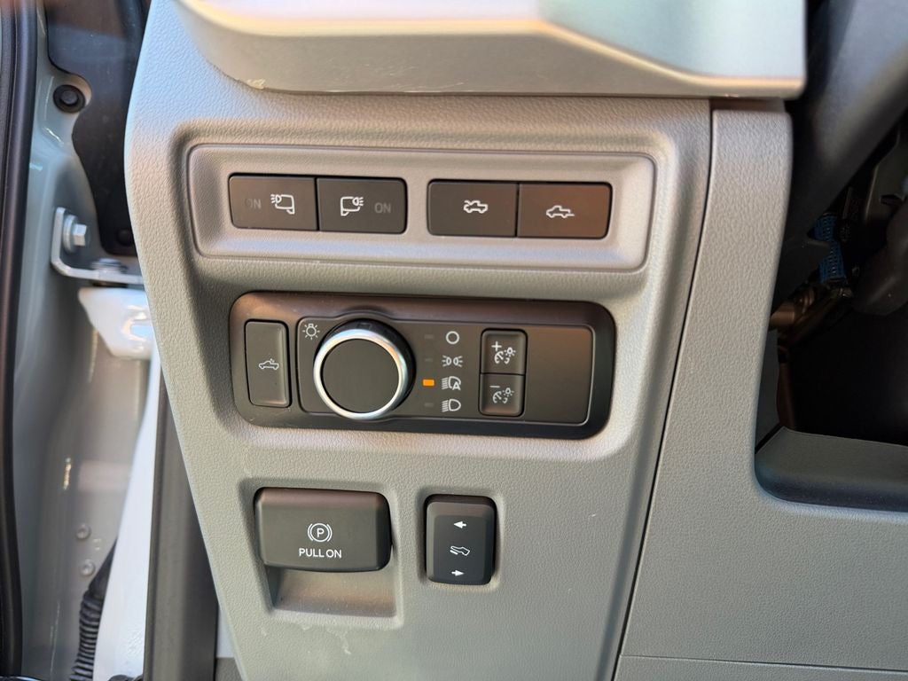 2023 Ford F-150 Lightning XLT