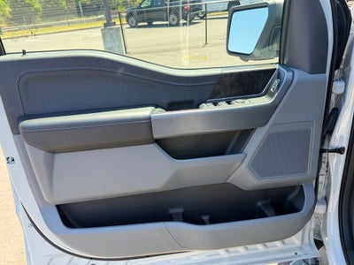 2023 Ford F-150 Lightning XLT