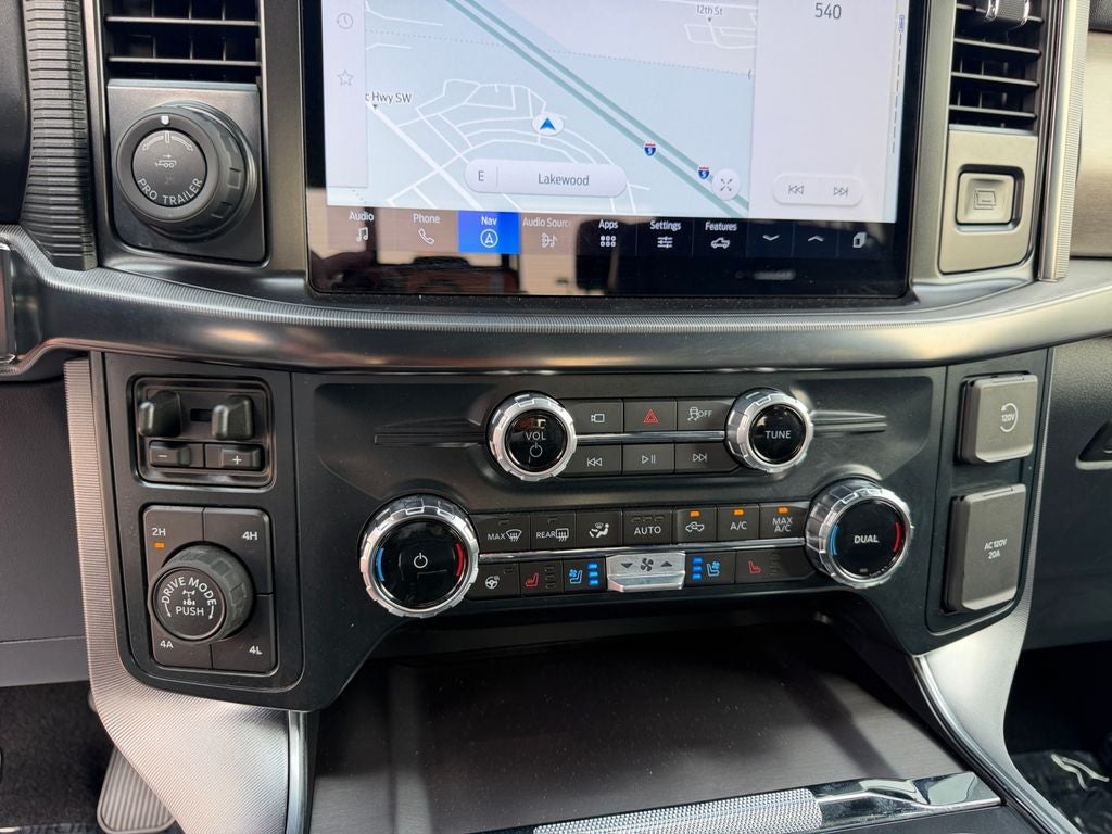 2025 Ford F-150 Platinum