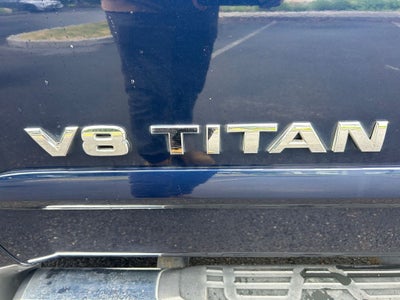 2011 Nissan Titan SV