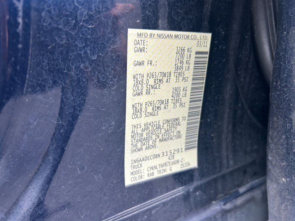 2011 Nissan Titan SV