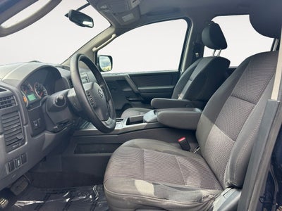 2011 Nissan Titan SV