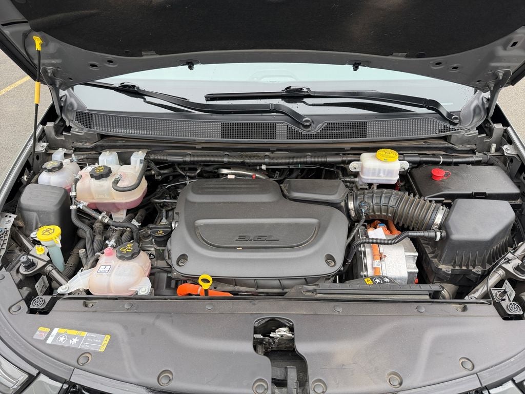 2025 Chrysler Pacifica Hybrid Select Premium S Appearance