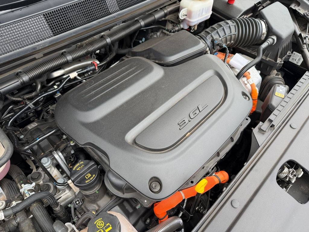 2025 Chrysler Pacifica Hybrid Select Premium S Appearance