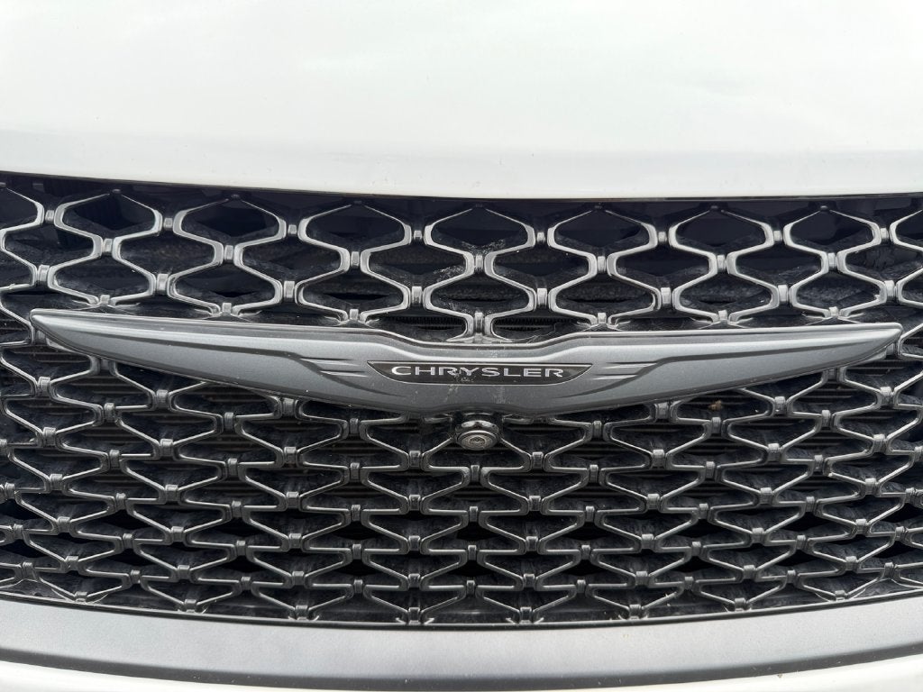 2023 Chrysler Pacifica Hybrid Limited