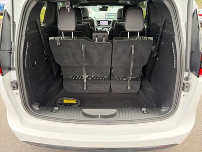 2023 Chrysler Pacifica Hybrid Limited
