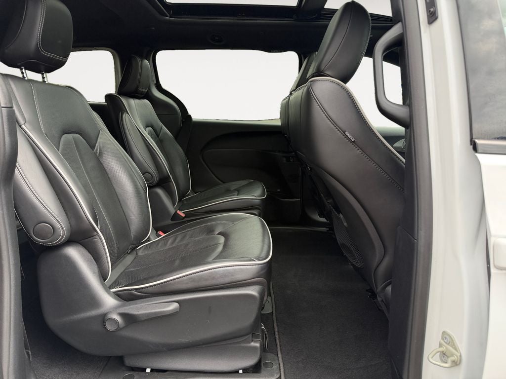 2023 Chrysler Pacifica Hybrid Limited