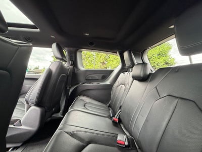 2023 Chrysler Pacifica Hybrid Limited