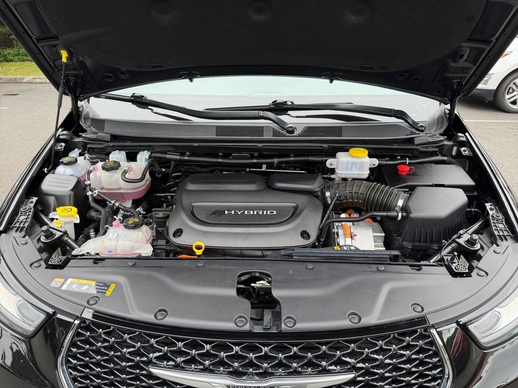 2023 Chrysler Pacifica Hybrid Limited
