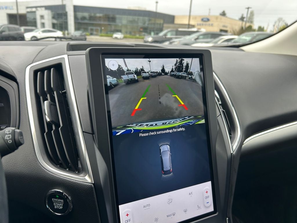 2023 Ford Edge Titanium