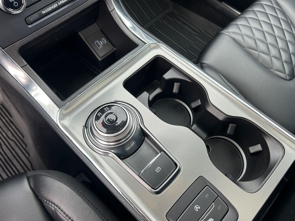 2023 Ford Edge Titanium