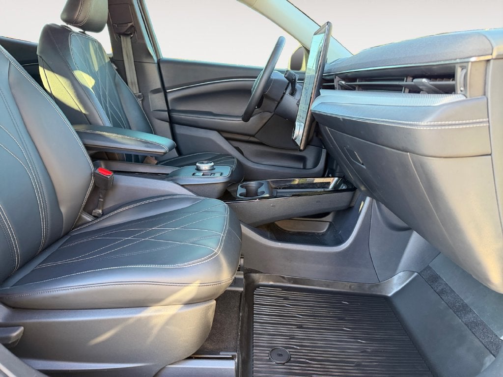 2023 Ford Mustang Mach-E California Route 1