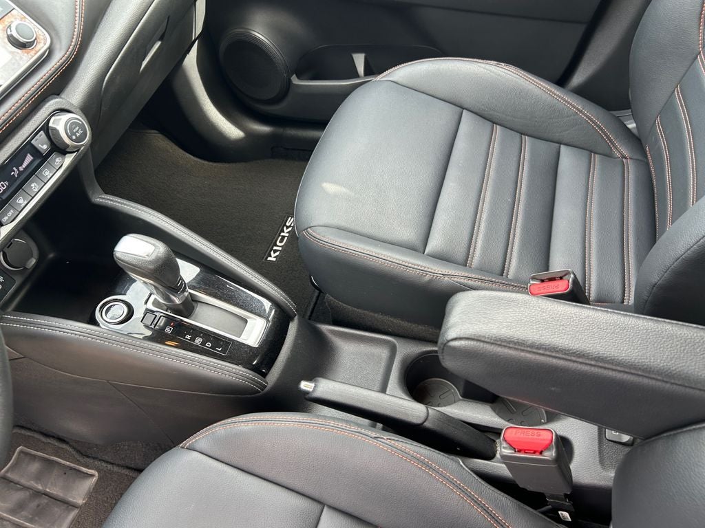 2019 Nissan Kicks SR