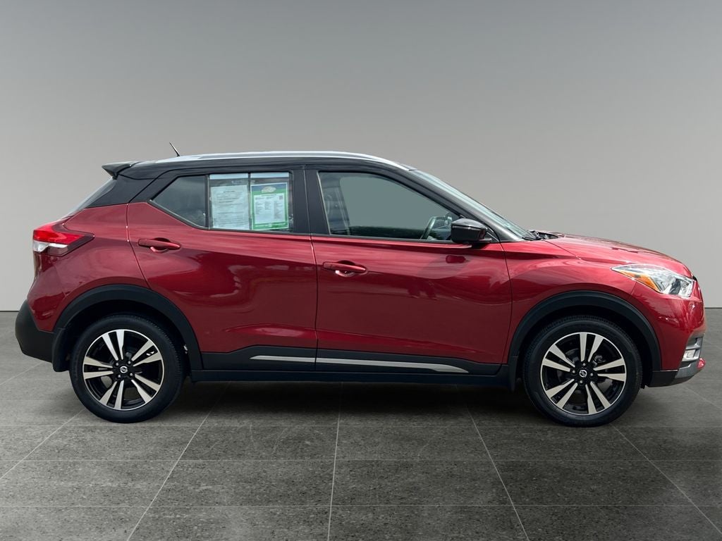 2019 Nissan Kicks SR