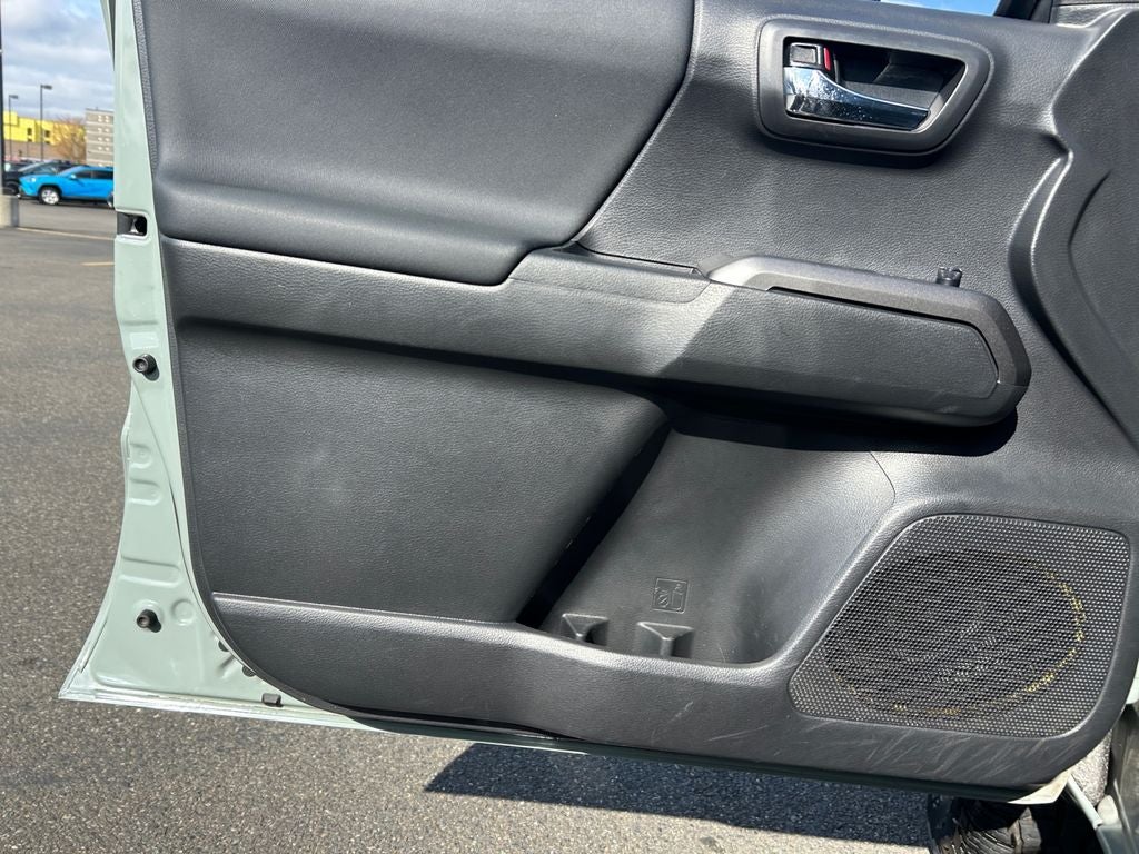 2022 Toyota Tacoma TRD Off-Road V6