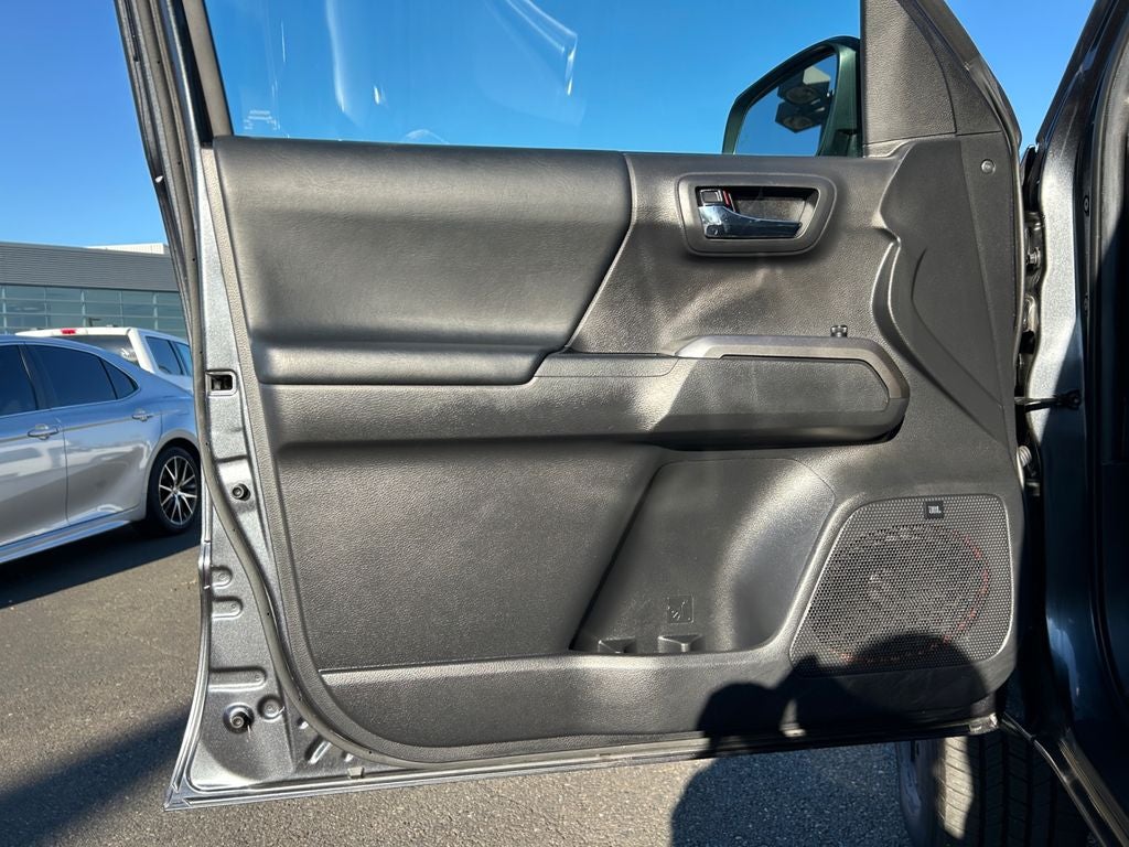 2023 Toyota Tacoma Limited V6