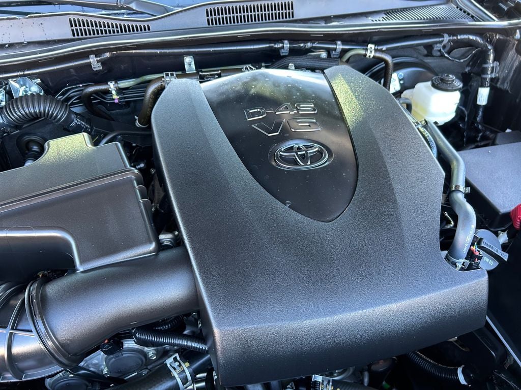 2023 Toyota Tacoma Limited V6