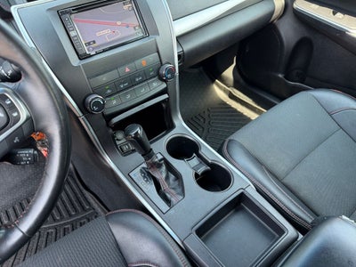 2016 Toyota Camry SE