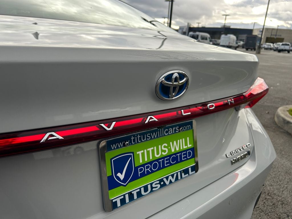 2022 Toyota Avalon Hybrid Limited