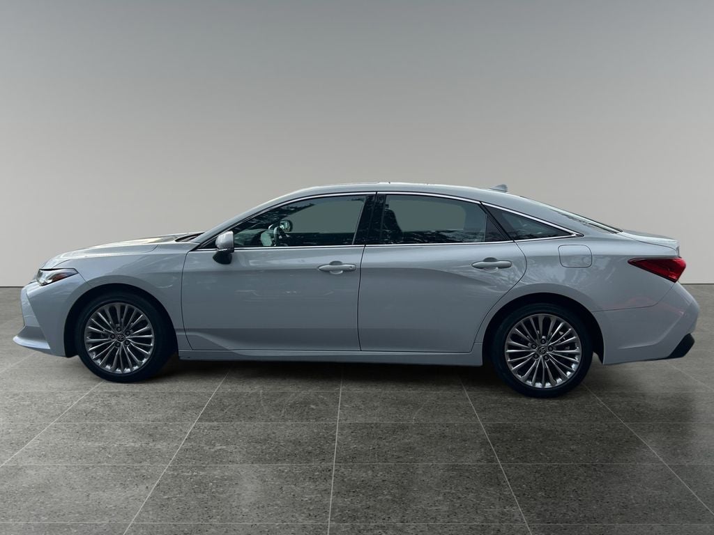 2022 Toyota Avalon Hybrid Limited