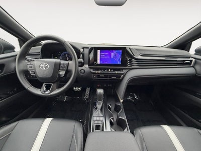 2026 Toyota Camry SE Hybrid