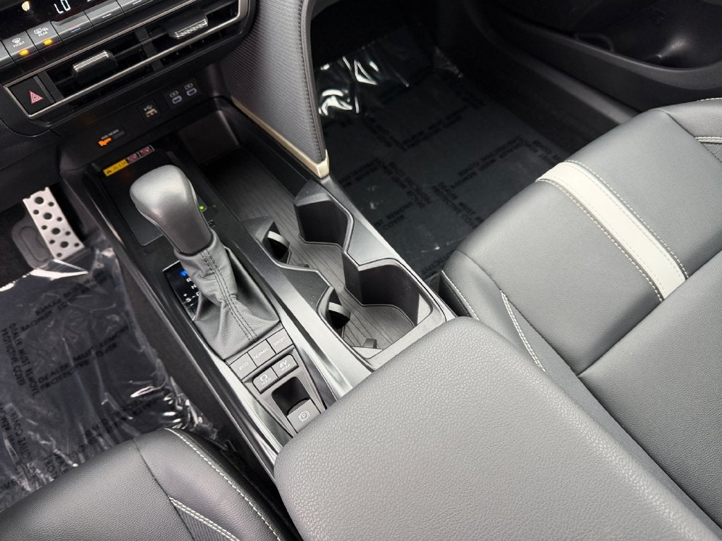 2026 Toyota Camry SE Hybrid