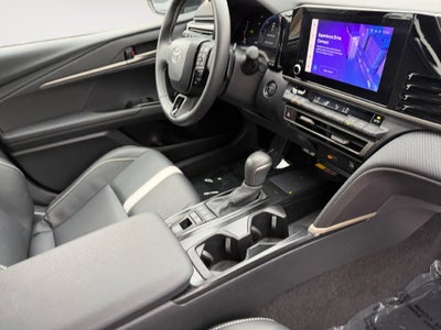 2026 Toyota Camry SE Hybrid