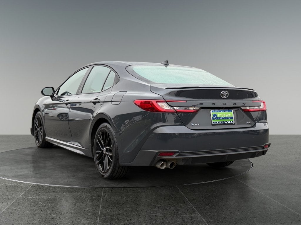 2026 Toyota Camry SE Hybrid