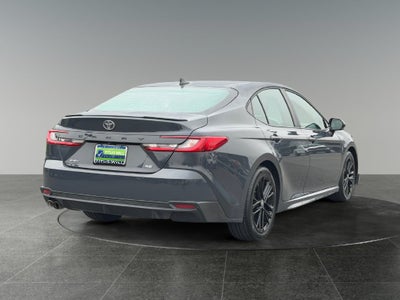 2026 Toyota Camry SE Hybrid