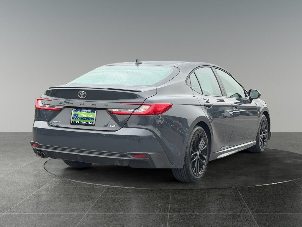 2026 Toyota Camry SE Hybrid