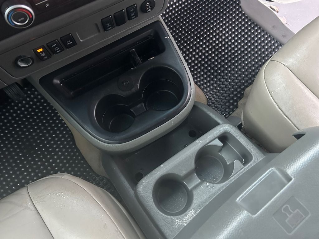 2014 Nissan NV Passenger SL