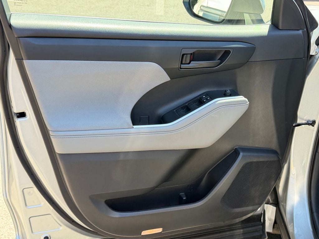 2021 Toyota Highlander L