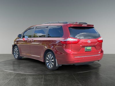 2018 Toyota Sienna XLE Premium 7 Passenger