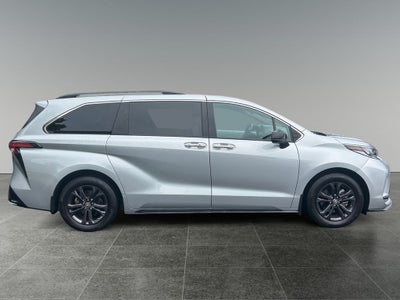 2024 Toyota Sienna XSE 7 Passenger