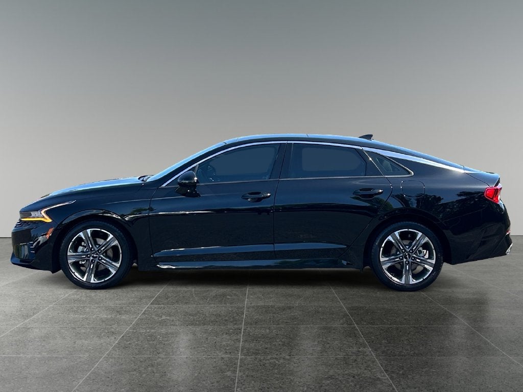 2022 Kia K5 EX